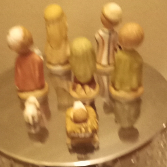 Enesco- The Nativity. 7 Piece Set. Little Bible Friends. - Picture 11 of 15